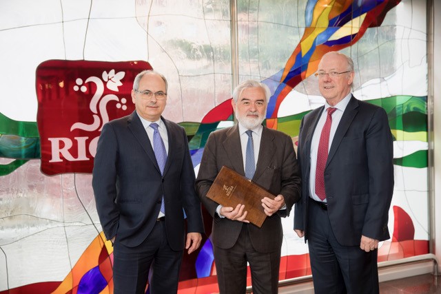 LA REAL ACADEMIA ESPAÑOLA HACE PARADA EN RIOJA