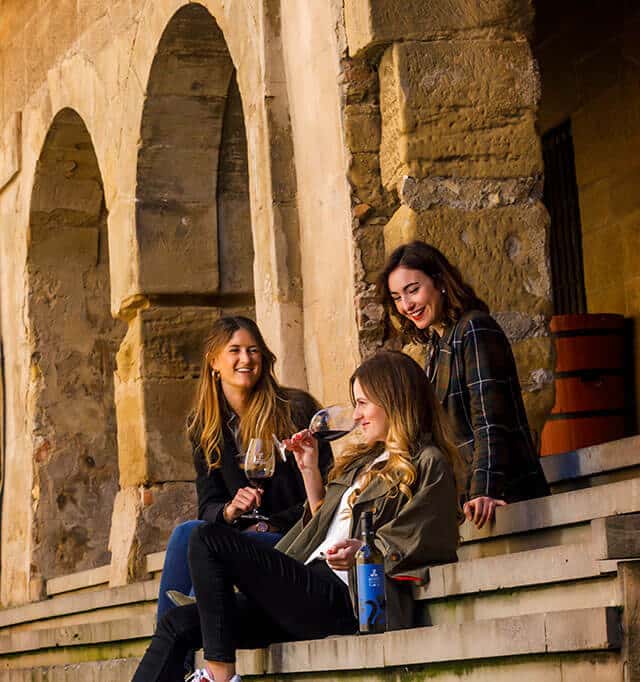 Enoturistas visitando Rioja